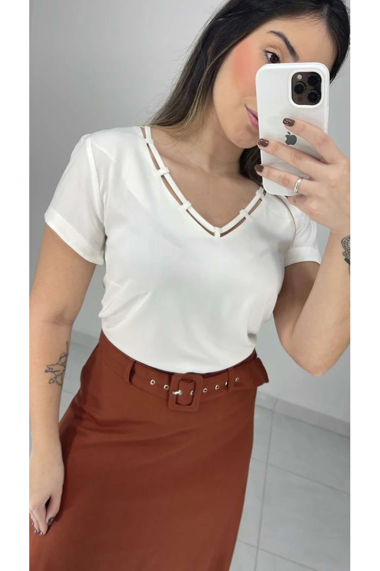 Blusa Manga Curta Decote V Com Viés - Of white