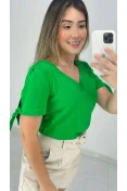 Blusa Viscose Manga Com Fenda Decote V - Verde bandeira