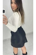 Saia Curta Couro PU - Preto